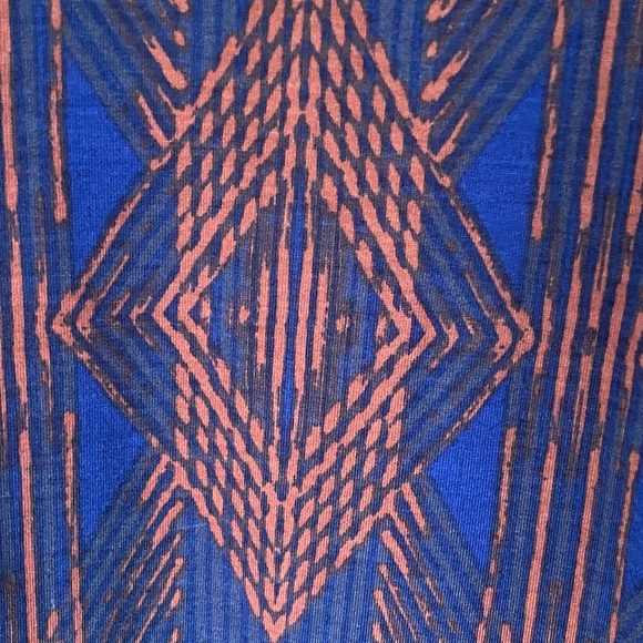 EUC LuLaRoe art deco Classic T, 3XL - Picture 7 of 13